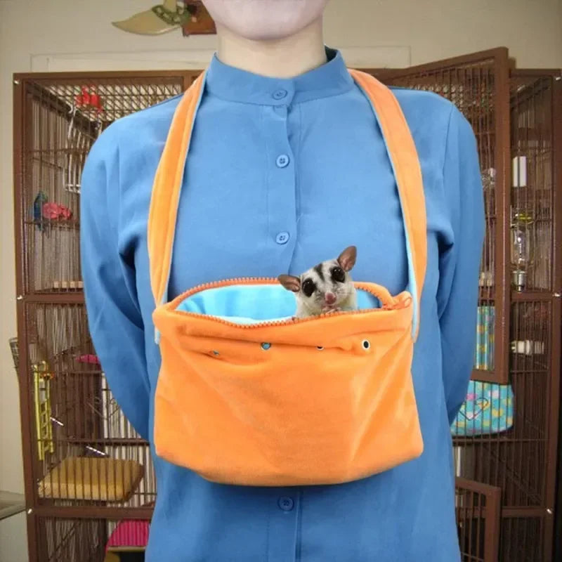 Hign-concerned Guinea Pig Carrier Travel Bag With Strap