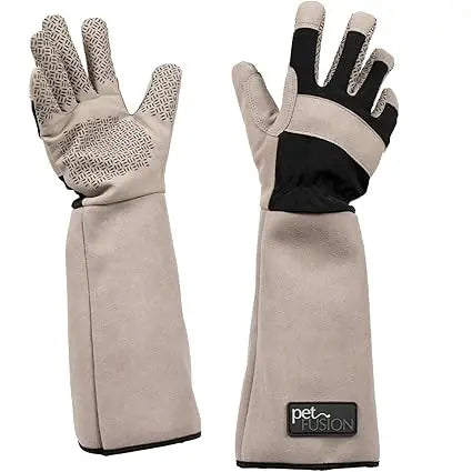 Multipurpose Pet Grooming Gloves For Vet Trips Waterproof